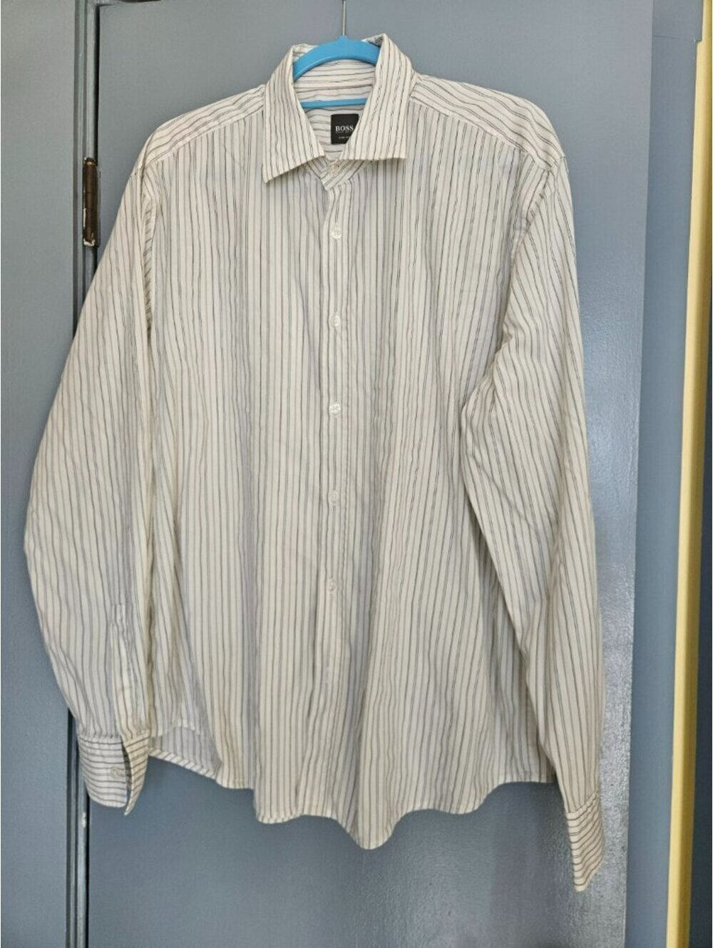 Hugo Boss Slim Fit Dress Shirt XXL White Gray Striped Button Front Long Ms70